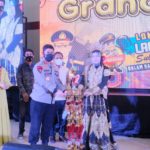 Grand Final Lomba Lagu Daerah Sulsel Meriahkan Hari Bhayangkara ke-75, Utusan Polres Bulukumba Bawa Pulang Piala Bergilir Kapolda Sulsel