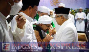 Hadiri Peringatan Haul Akbar ke-18 Abah Guru Sekumpul, Wapres Ingatkan Pentingnya Generasi yang Saleh