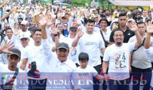 Gubernur Sulsel bersama Jajaran Pemkab Soppeng Secara Resmi Melepas Peserta Jalan Santai Anti Mager