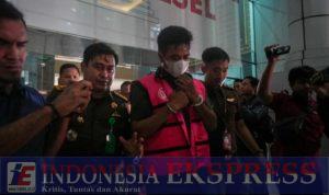 Kejati Sulsel Menetapkan dan Menahan 5 Orang Tersangka Perkara Tipikor KUR/Kupedes BRI Pangkep