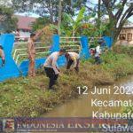 Kapolsek Cempa Bersama Masyarakat Lakukan Kerja Bakti