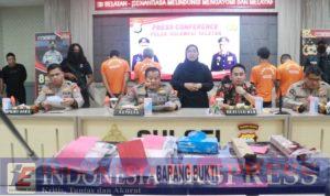 Kapolda Pimpin Konferensi Pers kasus pembunuhan Berencana  di Kab Gowa