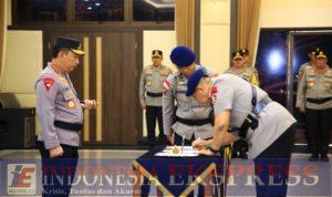 Kapolri Lantik Dankorbrimob dan Lima Kapolda Baru