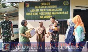 Komandan Kodim 1315/Kabupaten Gorontalo Terjun Langsung Serahkan Bantuan Kepada Balita Terdampak Stunting