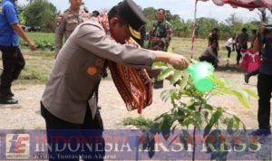 Wakapolda NTT Pimpin Gerakan Menanam Sepuluh Juta Pohon di SMKN 1 Kupang