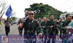 Hari Juang Infanteri ke-75 Tahun 2023, Pangdam XIV/Hsn Komandoi Tonting YWPJ Etape Terakhir Ke Garis Finish Dengan Berlari