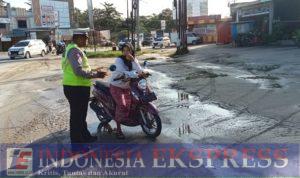 Hari Ke-5 Operasi Keselamatan Anoa, Satgas Gakkum Ops Keselamatan Anoa 2024 Tindak Pengendara Yang Melawan Arus