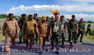 Kasdam XVII/Cenderawasih didampingi Danrem 172/PWY Tiba di Bandara Nop Goliat