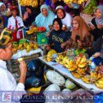 Kunjungi Pasar Laino Raha, Presiden Jokowi Disambut Lautan Masyarakat Muna