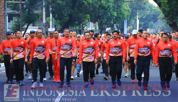 Kapolri Buka Bhayangkara Fun Walk 2024: Bersama Bergerak untuk Persatuan