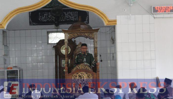 Simak Ustadz Kapten Inf Irfan Nasir Khotbah Jum’at di Masjid Babussalam Laburawung Soppeng