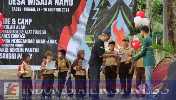 Peringati Hari Kemerdekaan RI ke-79, Komunitas Motor Honda Win Sultra Berbagi Buku dan Alat Tulis Gratis di Desa Wisata Namu