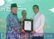 Terima Penghargaan Mitra Kerja, Kadiv Keimigrasian Hadiri Milad UMK Ke-23