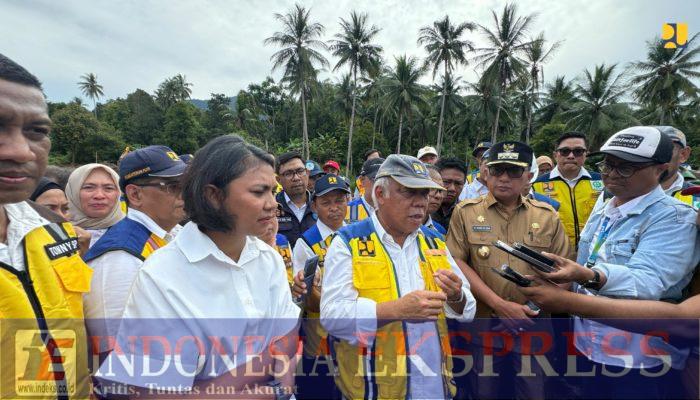 Tinjau Pasca Banjir di Rua Ternate, Menteri Basuki:  PUPR Akan Bangun 20 Sabo Dam