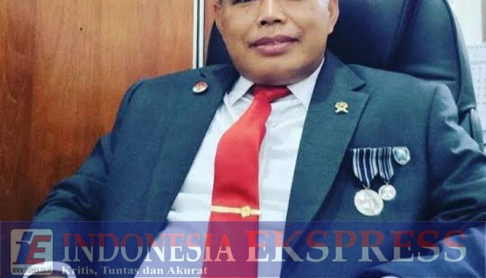 MAHKOTA HAKIM DAN STRATEGI KEHUMASAN PENGADILAN