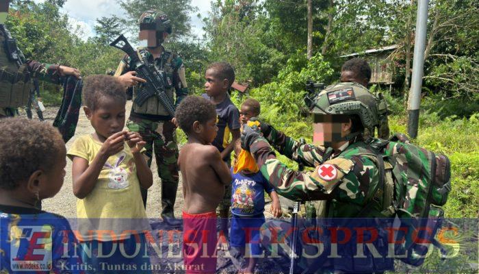 Komsos Satgas Marinir Habema Disambut Gembira Anak-Anak Muara