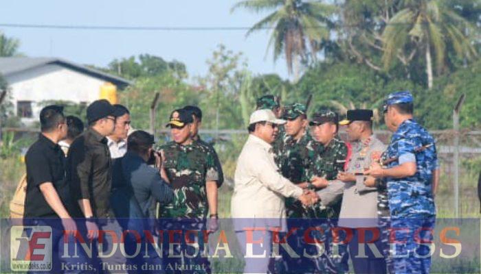 Panglima TNI Dampingi Presiden RI Tinjau Program Swasembada Pangan Nasional di Merauke