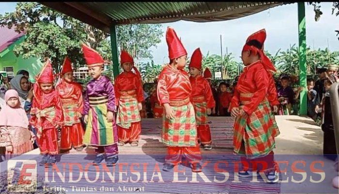 Perayaan Hari Jadi Gowa, Tampilkan Seni Budaya Oleh Siswa-Siswi SDN Kutulu Bajeng