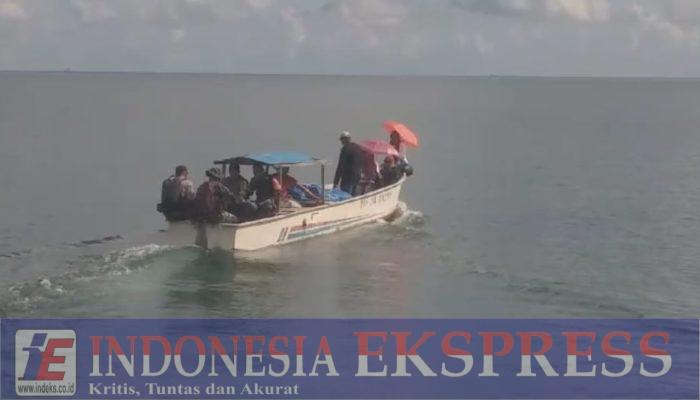 Perahu Bodi Batang antar Distribusi Logistik Pilkada di Kaledupa Selatan Berlangsung Lancar dan Efisien