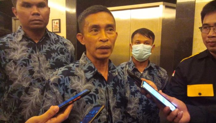 Lagi-Lagi Nama Ketua PWI Sultra Dicatut Oknum Tak Bertanggung Jawab, Ini Penjelasan Sarjono
