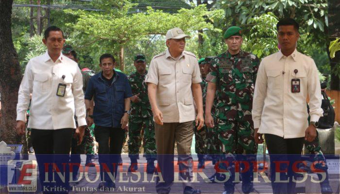 Mayjen TNI Bobby Bersama Kasdam XIV/Hsn Mendampingi Menhan RI Ziarah di Makam Jenderal M. Yusuf