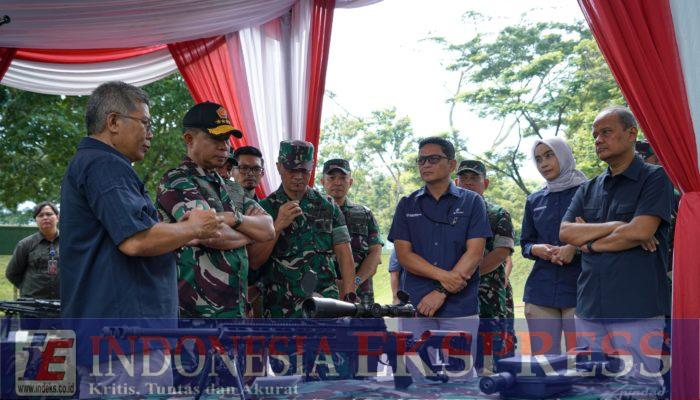 Panglima TNI Tinjau dan Uji Senjata Produk PT. Pindad