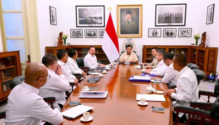 Presiden Prabowo Panggil Jaksa Agung dan Jajaran Jaksa Agung Muda Bahas Korupsi dan Perizinan Ilegal