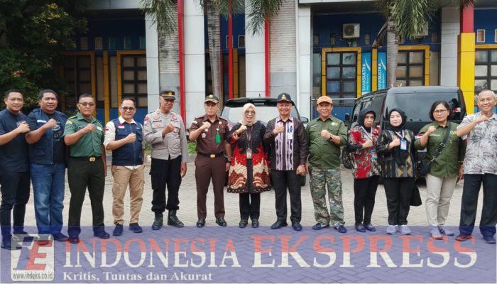 Forkopimda Kota Kendari Melakukan Inspeksi Mendadak Harga Bahan Pokok Menjelang Bulan Ramadhan 1446 H