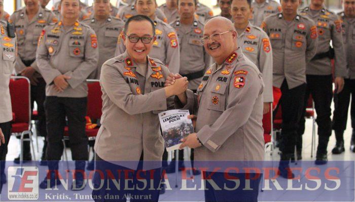 Kalemdiklat Polri Memberikan Arahan Langsung kepada Personel SPN Polda Sultra, Menekankan Pengendalian Pendidikan Berkualitas