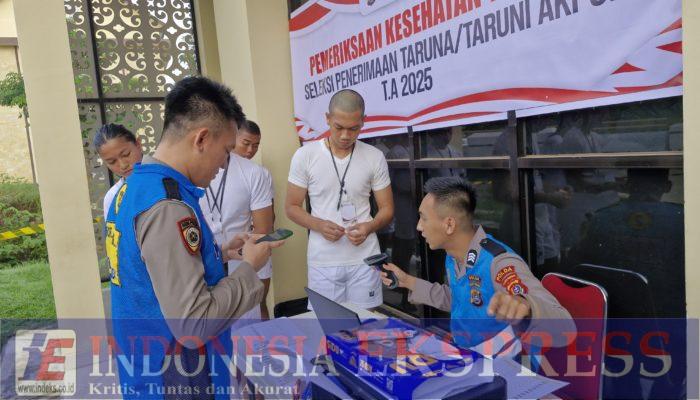 83 Calon Taruna Akpol Panda Polda Sultra Jalani Pemeriksaan Kesehatan dengan Sistem Barcode untuk Transparansi Seleksi