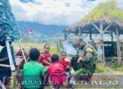 Sentuhan Kemanusiaan Prajurit TNI di Pedalaman Papua: Warga Antre Tanpa Paksaan