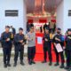 Gegana Polda Sultra Sterilkan Alun-alun 19 November Kolaka Jelang Upacara HUT Sultra ke-61