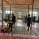 TNI Kuat Bersama Rakyat, Satgas Pamtas Yonarmed 11 Kostrad Laksanakan Pembersihan Masjid Di Perbatasan
