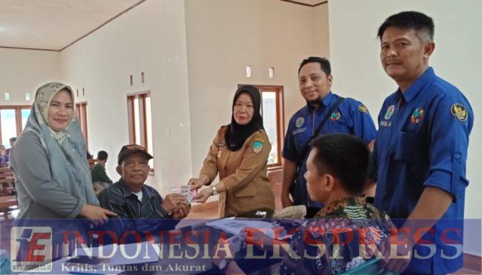 Pemdes Buke Salurkan BLT-DD Tahap I 2025, 29 KPM Terima Bantuan Tunai