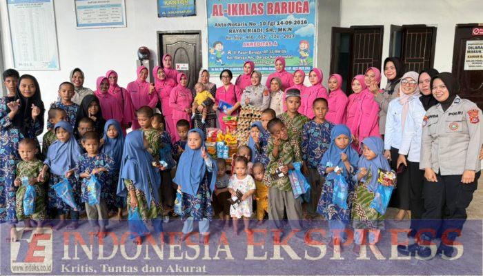 Personel dan Bhayangkari Ditbinmas Polda Sultra Gelar Bakti Sosial di Dua Panti Asuhan di Kendari