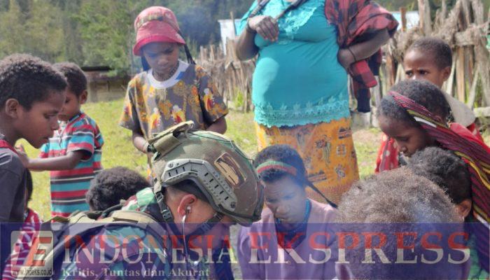 Prajurit Berhati Malaikat: Sentuhan Kemanusiaan Satgas TNI di Pegunungan Ilaga