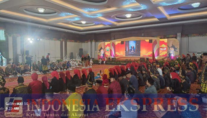 Dirbinmas Polda Sultra Hadiri Pengukuhan Dewan Pengurus Pusat Lembaga Adat Tolaki Periode 2025–2030