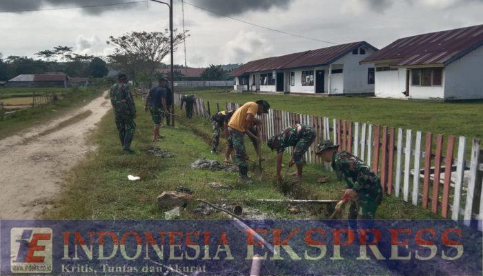 Meski Sibuk, Satgas TMMD 125 Kodim 1417/Kendari Tetap Prioritaskan Kebersihan Lingkungan