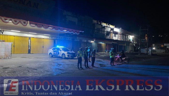 Ditlantas Polda Papua Barat Gelar Blue Light Patrol di Wosi AMD Cegah Balap Liar