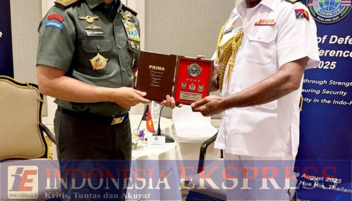 Panglima TNI Intensifkan Diplomasi Militer di Ajang CHODs 2025 Thailand