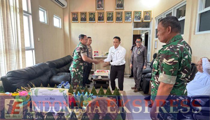 Soliditas Terjaga, Kejari Soppeng Dapat Kejutan Spesial di Hari Bhakti Adhyaksa