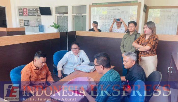 Polda NTT Serahkan Tersangka Kasus PKDRT dan Barang Bukti ke Kejaksaan Negeri Kupang