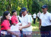 Panglima TNI Bagikan Ratusan Paket Sembako dan Lepas Ratusan Ekor Burung di Mabes TNI