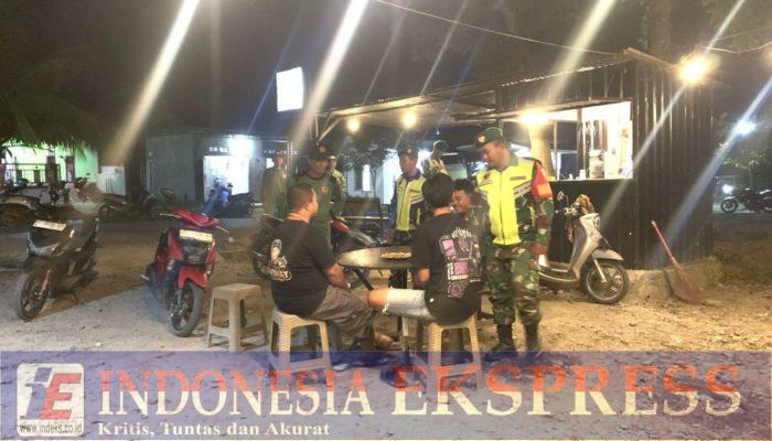 Patroli Malam Babinsa Lainea Bersama Warga, Wujudkan Kebersamaan Jaga Kampung