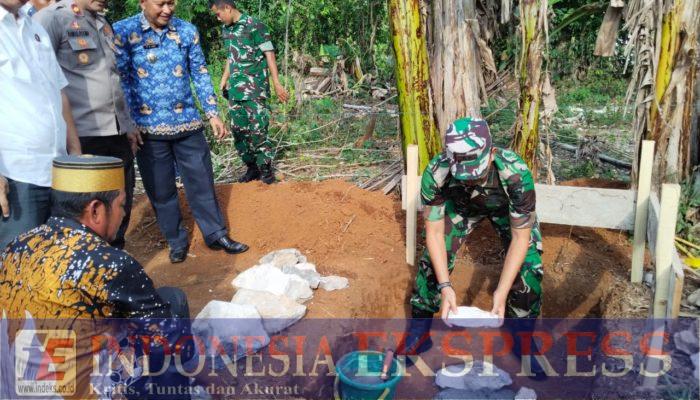 TNI Dukung Ekonomi Kerakyatan, Dandim 1422/Maros Letakkan Batu Pertama Pembangunan Koperasi Merah Putih
