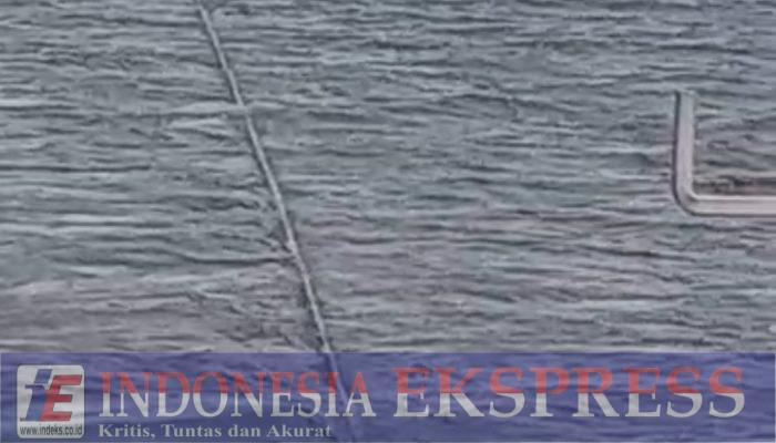 Dua Nelayan Hilang Usai Longboat Dihantam Kapal Tongkang di Perairan Muna