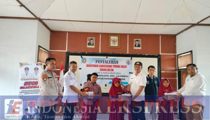 Desa Sumber Jaya Sukses Salurkan BLT Dana Desa Triwulan III dan IV, Sertakan Penyerahan Seragam Siswa dan Layanan Kesehatan Gratis