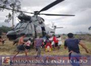 Mendarat di Helipad Darurat, Super Puma TNI AU Salurkan 1 Ton Bantuan ke Desa Sekumur Aceh Tamiang