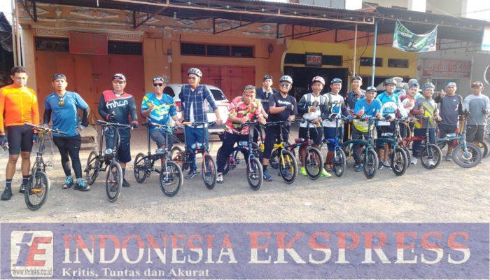 Komunitas Sepeda Lipat Cabbenge Gowes Cabbenge–Sengkang Tempuh Lebih 65 Kilometer