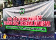 Sidang Perdana Nadiem Makarim, Simpatisan Driver GOJEK Gelar Aksi Dukungan